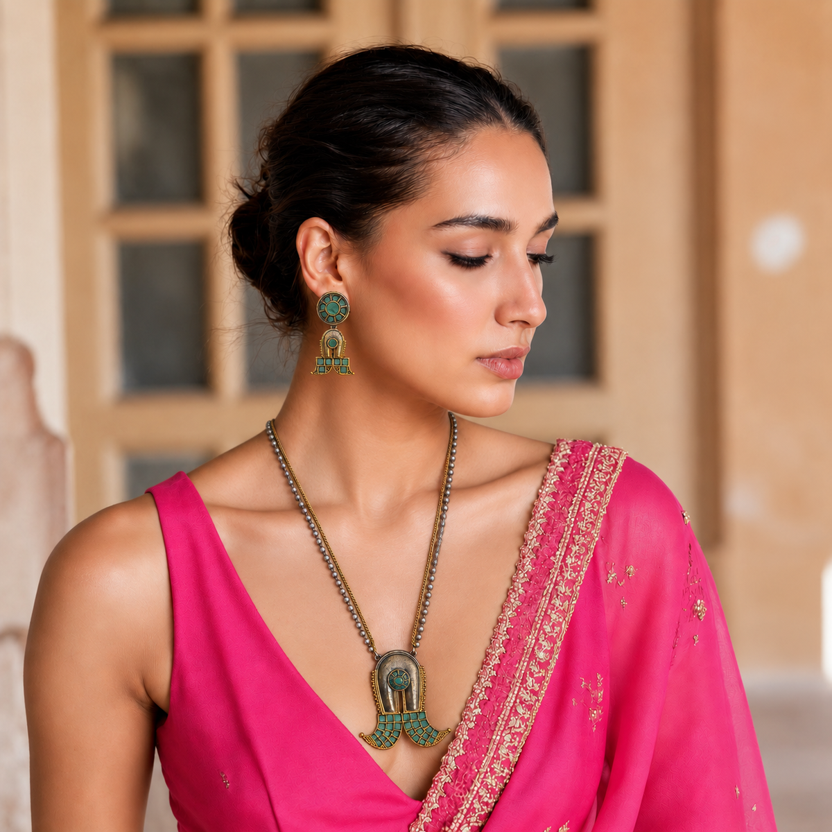 Mehrab Necklace Set