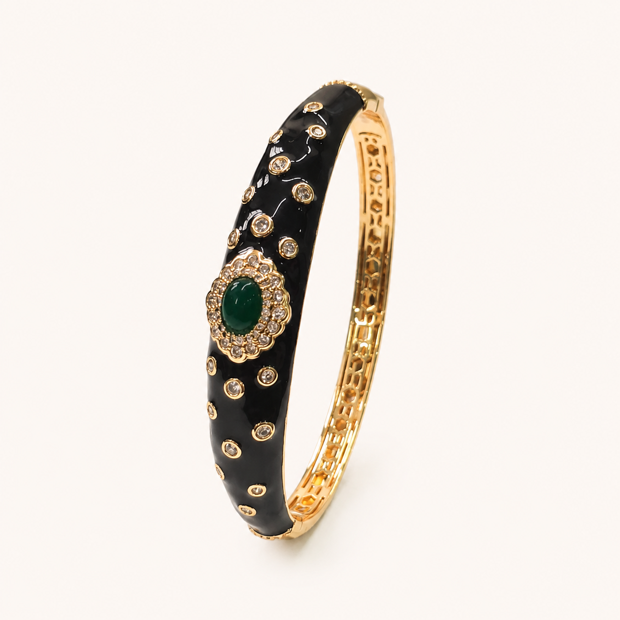 Black Lacquer cuff - Emerald Stone