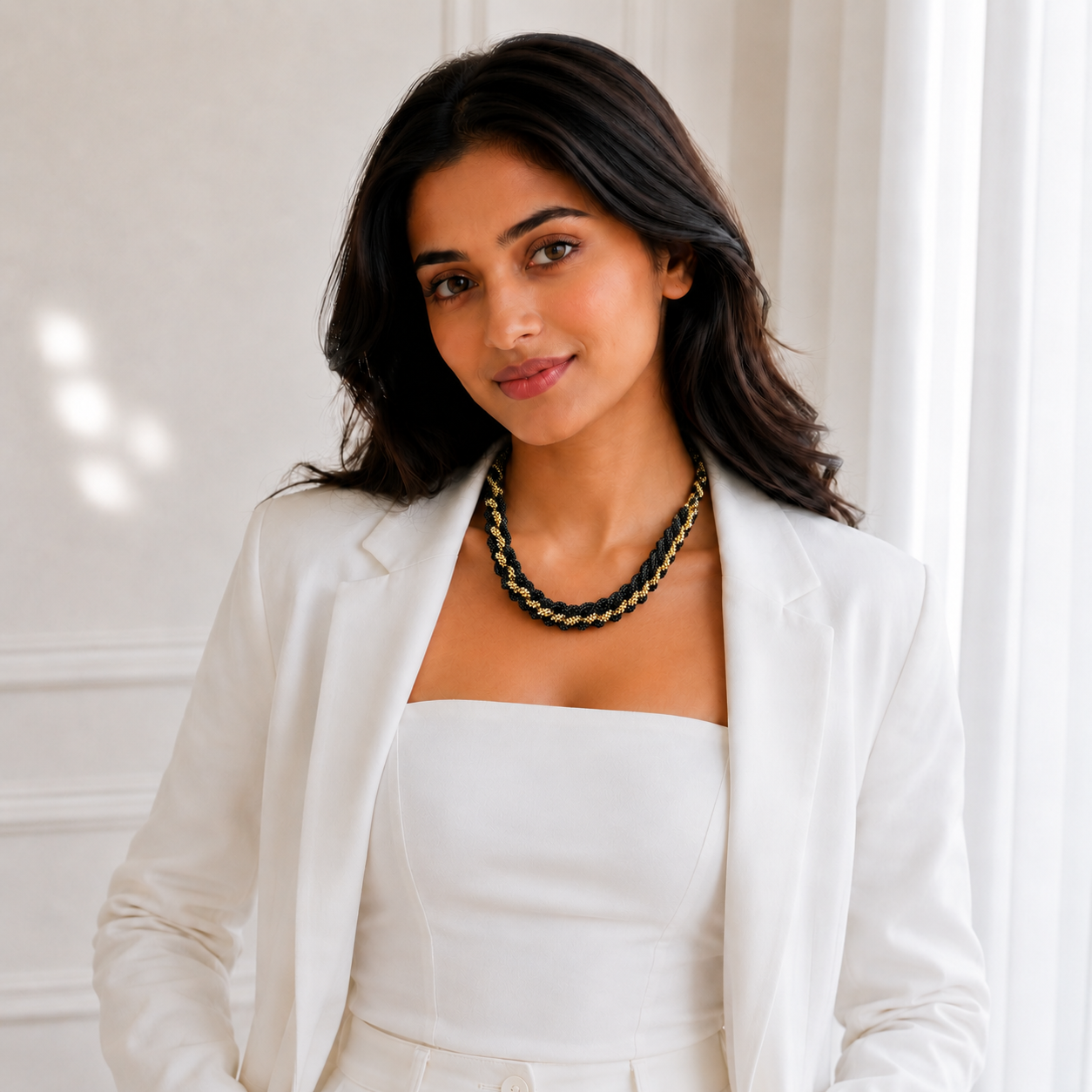 Lumiere Necklace